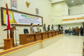 Pj. Bupati Hadiri Penyampaian Pandangan Umum Fraksi Terhadap Ranperda Pertanggung jawaban Pelaksanaan APBD T A 2024