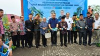 Lepas Ekspor Pinang ke Bangladesh, Gubernur Jambi Al Haris Apresiasi Pengusaha Muda Binaan IPB