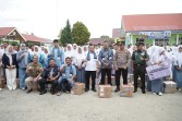 Gubernur Al Haris dan Bupati Kerinci Serahkan Bantuan Dumisake Pendidikan Kepada 320 Siswa