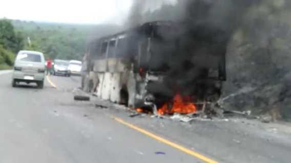 Bus PT RAPI Tujuan Palembang Terbakar di Tanjabbar, Tidak Ada Korban Jiwa