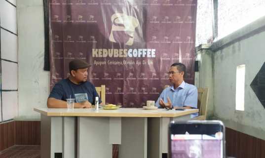 Kedubes Coffee Kupas Masalah Banjir dan Sampah di Pekanbaru