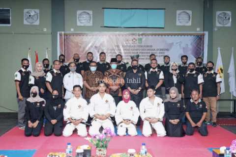Perkenalkan Olahraga Kempo di Inhil, Bupati Wardan Hadiri Pelantikan Pengurus PERKEMI Priode 2019-20