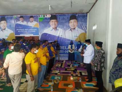 Alfedri-Husni Kukuhan Tim Relawan Kecamatan Koto Gasib