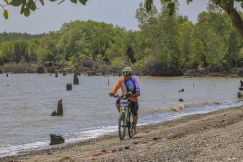 Inhil Punya Ekowisata Pantai Solop, Selain Jalan Sakaratul Maut yang Sedang Viral