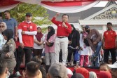 Jalan Santai Meriahkan HUT ke-81 RI, Gubernur Al Haris Serukan Semangat Kebangsaan