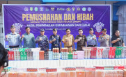 Pj.Bupati Hadiri Pemusnahan BB di Kanto KPPBC TMP C Tembilahan
