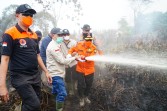 Gubernur Al Haris Turun ke Sarolangun, Pastikan Karhutla Ditangani, Minta Waterbombing untuk Pendinginan