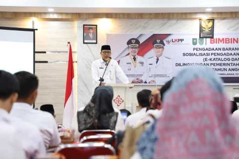 Bupati Wardan Buka Bimtek sekaligus Sosialiasai Pengadaan E-Purchasinh