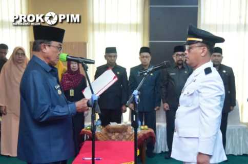 Bupati Wardan Lantik Pejabat Administrator di Lingkungan Pemkab Inhil