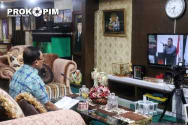 Bupati Wardan Buka Diskusi Forum Bisnis Perkelapaan