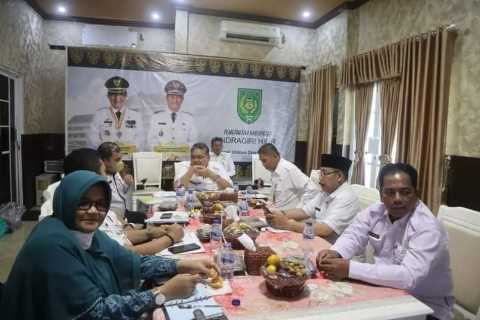 pimpin Mendagri RI, Bupati Indragiri Hilir ikuti Sosialisasi Indeks Pembangunan Keluarga Tahun 2022 Secara Virtual