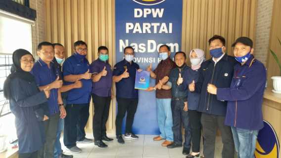 Sah, ABS Terima SK dari DPP Jadi Ketua DPD NASDEM Kota Pekanbaru