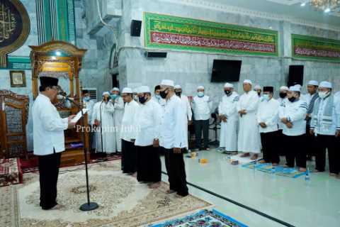 Peringatan Maulid Nabi 1442 H di Mesjid Al-Huda Tembilahan, Bupati HM.Wardan Lantik IPHI Tembilahan