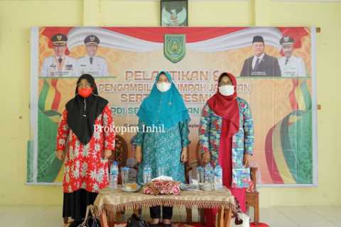 Ketua TP PKK Hj.Zulaikhah Wardan Secara Lansung Menyaksikan Pengukuhan Pojka PAUD Kec.Concong