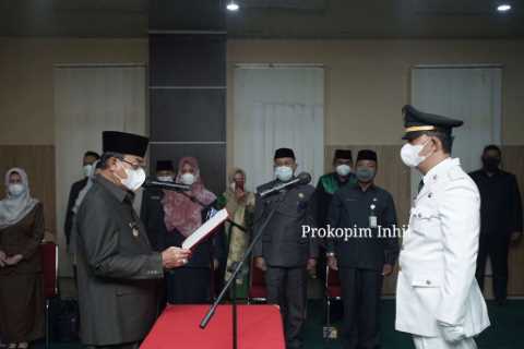 Bupati HM.Wardan Lantik 23 Orang Pejabat Administrator dilingkungan Pemkab Inhil
