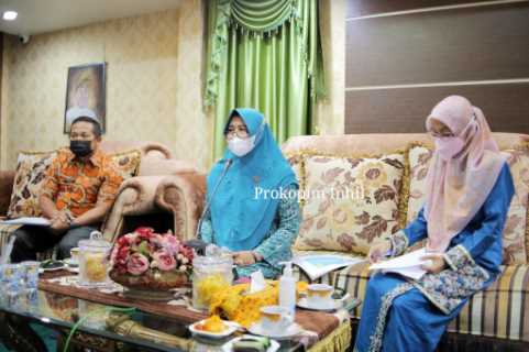 Dialog Bersama 10 Media Nasional Secara Virtual, Ketua GSH Inhil Hj.Zulaikhah Wardan Sampaikan Strategi Pencegahan Stunting