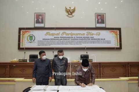 Penandatanganan Perubahan RPJMD 2018-2023 & Perubahan PPAS TA. 2021 oleh Bupati dan Pimpinan DPRD