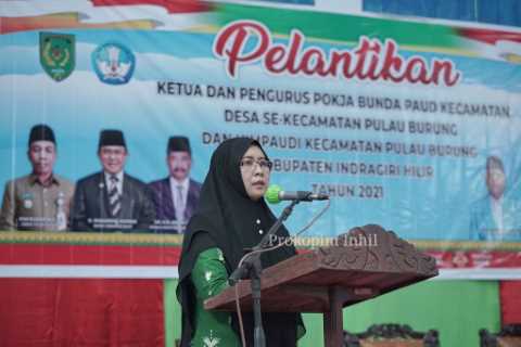 Hj Zulaikah Menghadiri Pengukuhan Pokja Bunda PAUD dan Pelantikan PC Himpaudi se-Kecamatan Pulau Burung