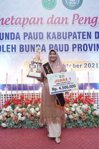 Bunda PAUD Hj.Zulaikhah Wardan Juara 1 Lomba HI TH 2021