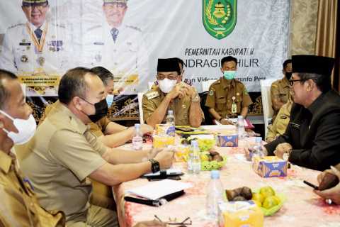 Bupati HM.Wardan Ikuti Rakor Evaluasi Percepatan Penyerapan APBD 2021 