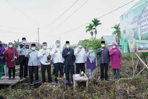 HARLA Muslimat NU Ke-75, Bupati HM.Wardan Hibahkan Tanah Untuk Pembangunan Gedung PCMNU Inhil
