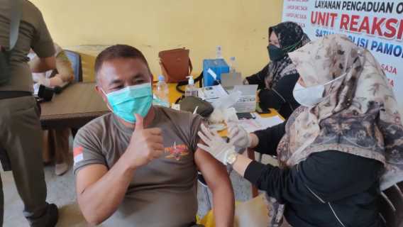 Satpol PP Inhil Laksanakan Penyuntikan Vaksin Booster