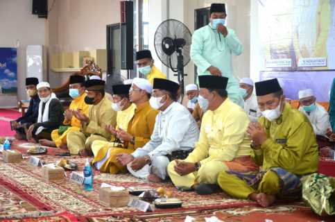 Wabup Inhil Hadiri Peringatan Isra Mi\'raj di Kuala Tungkal Jambi