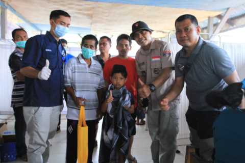 Antusias Warga Ikuti Sunatan Massal dan Pengobatan Gratis Yang Digelar TLCI Chapter 2 Riau Didaerah Terisolir