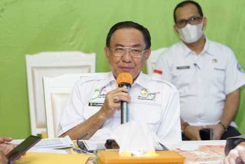 Pimpin Rapat Evaluasi, Bupati Wardan Minta Sosialisasi Vaksin Terus Ditingkatkan 