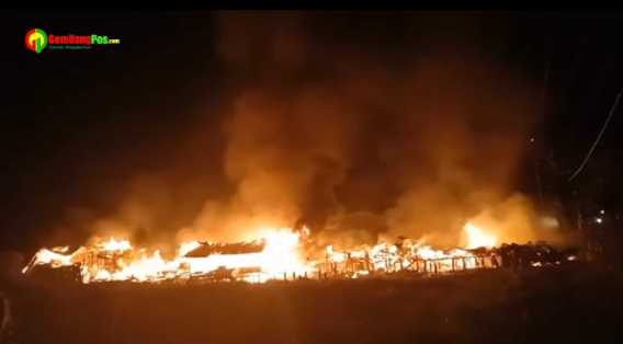 3 Rumah Di Teluk Belengkong Terbakar
