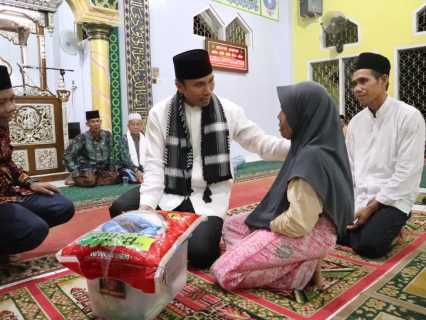 Safari Ramadhan, Ketua DPRD Provinsi Jambi Cek Pembangunan Turap