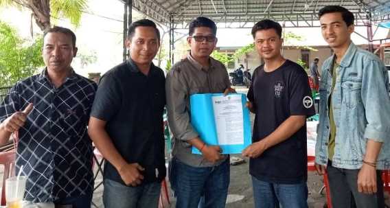 Gerak Cepat, DPD KNPI Inhil Serahkan SK Pengurus Kecamatan Kempas 