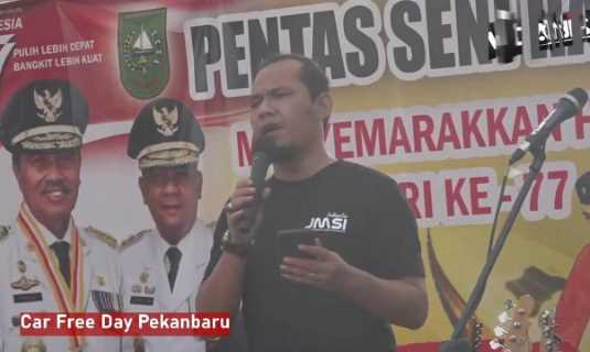 Misteri Gerbang Pontong Bergelegar Menyemarakkan HUT Riau ke 65 dan HUT RI 