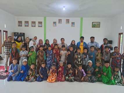 Diikuti Puluhan Anak, H. Ferryandi Buka Secara Resmi Sunatan Massal di Desa Kalumpang