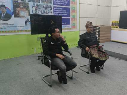 Kadis Kominfopers Inhil Buka Sosialisasi dan Bimtek Simpeldesa