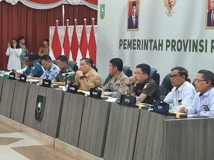 Kejati Riau Hadiri Rapat Koordinasi FORKOPIMDA Provinsi Riau