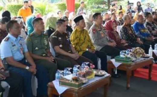 Pemeriksa Intelijen bidang Pengawasan Kejati Riau Hadiri Peresmian Pusat Pelayanan Publik