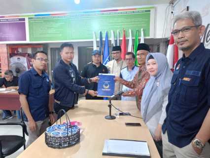 Nasdem Inhil Serahkan Perbaikan Berkas Pendaftaran Bacaleg ke KPU