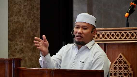 USTAD H. EDI AZHAR, M.PD.I ISI PENGAJIAN RUTIN KEJAKSAAN TINGGI RIAU 