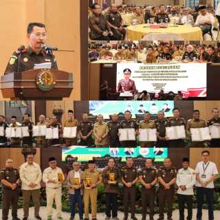 Kepala Kejaksaan Tinggi Riau Melakukan Kegiatan Focus Group Discussion (FGD) Jaga Zona Pertanian, Perekonomian dan Industri (JAGA ZAPIN) dan Penandatanganan Kesepakatan (MOU) antara Bupati/ Walikota Se- Provinsi Riau dengan Kepala Kejaksaan Negeri Se- Wil