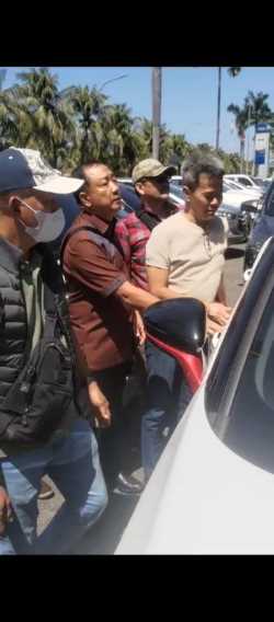 Tim Tabur Kejaksaan Agung Berhasil Mengamankan DPO Terpidana ARWAN KOTY