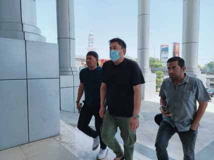 Tim Tabur Kejaksaan Agung Berhasil Mengamankan DPO Tindak Pidana Penipuan HENGKY GOSAL