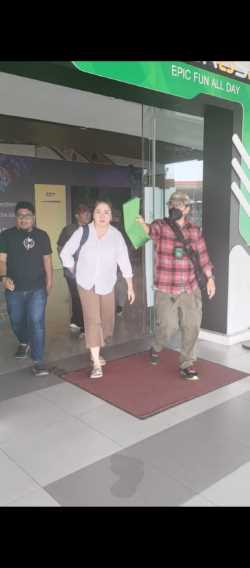 Tim Tabur Kejaksaan Agung dan Kejaksaan Tinggi Jawa Timur Berhasil Mengamankan DPO Terpidana Vinna Sencahero