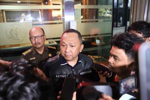 JAM PIDSUS) telah menerima laporan dari Tim Jaksa Penuntut Umum bahwa dalam perkara BAKTI Penyediaan Infrastruktur BTS 4G Kementerian Komunikasi dan Informatika