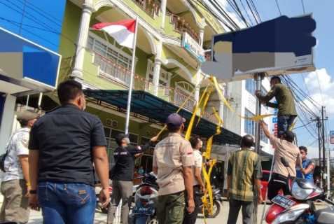 Satpol PP Inhil Buka Segel Plang, Bagi Pelaku Usaha yang Bayar Pajak