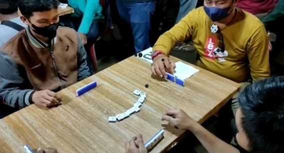 Satpol PP Inhil Meriahkan HUT ke 72 dengan Turnamen Domino,Tetap Prokes