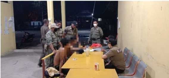 Setengah Teler, 2 Pemuda Diamankan Tim URC Satpol PP Inhil