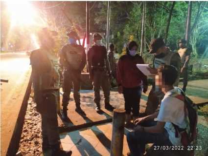 Berkumpul Tanpa Prokes, Lima Remaja Diberi Peringatan oleh Satpol PP Inhil