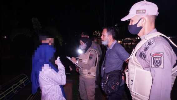 Satpol PP Inhil Dapati Pasangan Muda-Mudi di Tempat Sepi