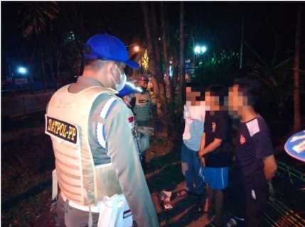 Sepi dan Minim Penerangan, Tiga Remaja Dibubarkan Tim URC Satpol PP Inhil